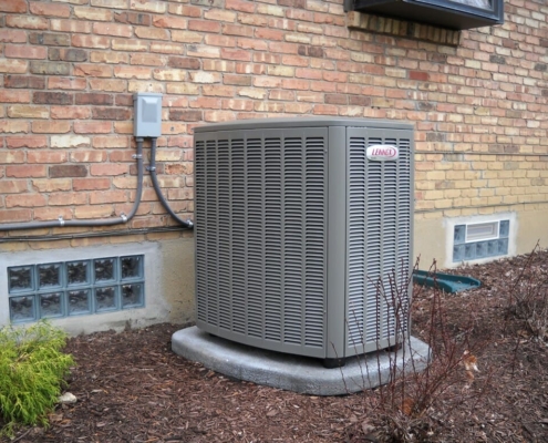 When replacing the outdoor unit of an air conditioner or heat pump, should I also replace the indoor unit?